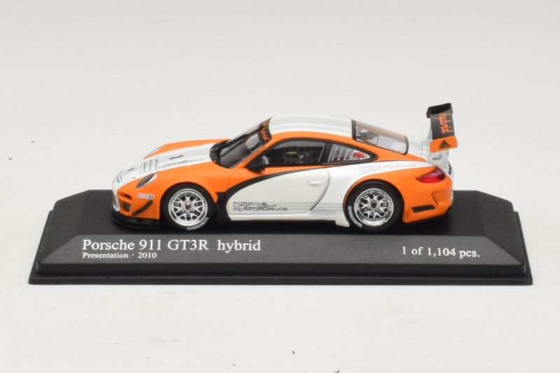 Porsche 911 997 GT3 R Hybrid Presentation 2010 Minichamps 1:43 410108900 Fém