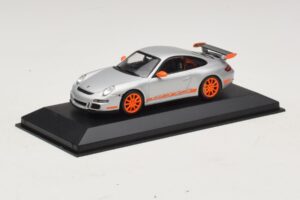 Porsche 911 997 GT3 RS Ezüst Narancs Minichamps 1:43 403066013 Fém – 2. kép a 4-ből