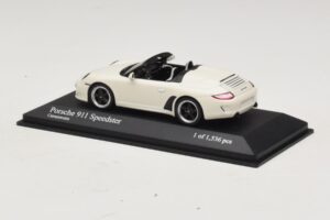 Porsche 911 997 Speedster Fehér Minichamps 1:43 400069531 Fém – 3. kép a 4-ből
