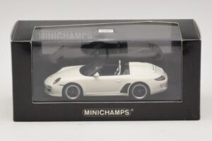 Porsche 911 997 Speedster Fehér Minichamps 1:43 400069531 Fém – 4. kép a 4-ből