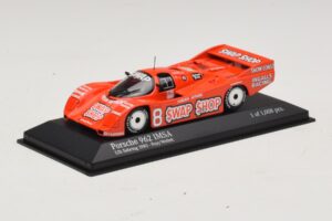 Porsche 962 IMSA #8 A.J. Foyt / B. Wollek 12 Hours of Sebring 1985 Minichamps 1:43 400856508 Fém – 2. kép a 4-ből
