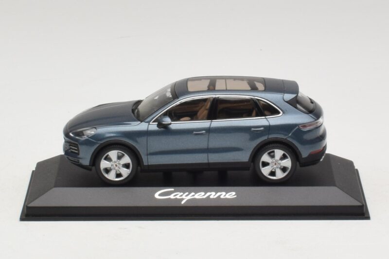 Porsche Cayenne E3 Blue Metallic Minichamps 1:43 WAP0203110J Fém