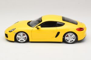 Porsche Cayman 981 Sárga Minichamps 1:18 110062220 Fém – 4. kép a 8-ből
