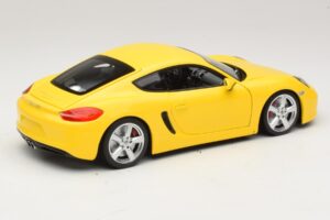 Porsche Cayman 981 Sárga Minichamps 1:18 110062220 Fém – 3. kép a 8-ből
