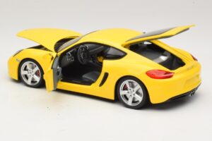 Porsche Cayman 981 Sárga Minichamps 1:18 110062220 Fém – 5. kép a 8-ből