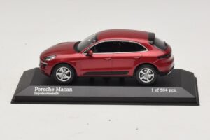 Porsche Macan 95B Piros Metál Minichamps 1:43 410062600 Fém