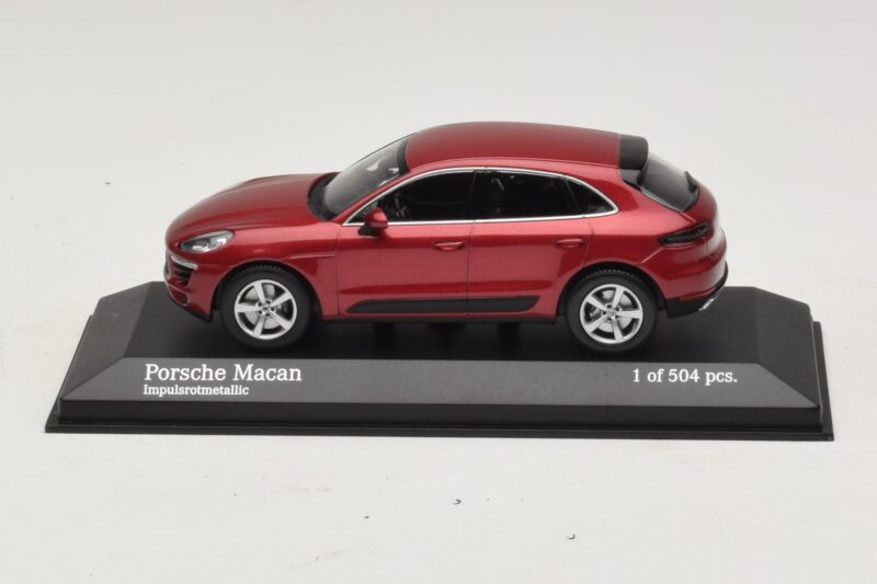 Porsche Macan 95B Piros Metál Minichamps 1:43 410062600 Fém