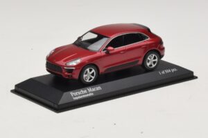 Porsche Macan 95B Piros Metál Minichamps 1:43 410062600 Fém – 2. kép a 4-ből