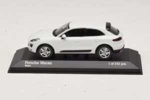 Porsche Macan 95B Fehér Minichamps 1:43 410062601 Fém