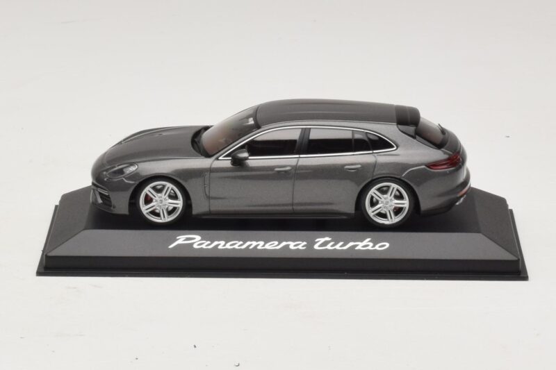 Porsche Panamera 971 Turbo Szürke Metál Minichamps 1:43 Porsche Panamera 971 Turbo Szürke Metál Minichamps 1:43 WAP0207610H Fém