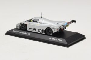 Sauber Mercedes C9 #63 J. Mass / M. Reuter / S. Dickens Winners 24 Hours of Le Mans 1989 Minichamps 1:43 B66041033 Fém – 3. kép a 5-ből