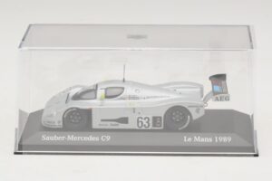 Sauber Mercedes C9 #63 J. Mass / M. Reuter / S. Dickens Winners 24 Hours of Le Mans 1989 Minichamps 1:43 B66041033 Fém – 4. kép a 5-ből
