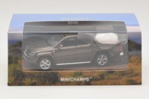 Volkswagen Amarok Barna Metál Minichamps 1:43 436058361 Fém – 5. kép a 5-ből