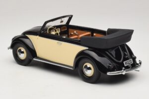 Volkswagen Beetle Kabrió Fekete Krém Minichamps 1:18 107054131 Gyanta – 5. kép a 6-ből