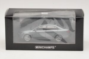 Volkswagen Jetta Mk6 Grey Metallic Minichamps 1:43 400059000 Fém – 4. kép a 4-ből