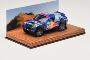 Volkswagen Race Touareg Red Bull #307 Kereskedői Kiadás 2005 Minichamps 1:43 7LO099400PD307 Fém – 2. kép a 5-ből