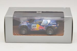 Volkswagen Race Touareg Red Bull #307 Kereskedői Kiadás 2005 Minichamps 1:43 7LO099400PD307 Fém – 5. kép a 5-ből