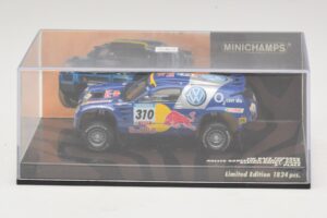Volkswagen Race Touareg Red Bull #310 J. Kleinschmidt / F. Pons Dakar Rally 2005 Minichamps 1:43 436055310 Fém – 4. kép a 5-ből