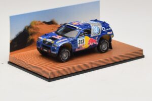 Volkswagen Race Touareg Red Bull #313 Kereskedői Kiadás 2005 Minichamps 1:43 7LO099400PD313 Fém – 2. kép a 5-ből