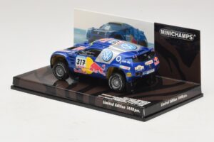 Volkswagen Race Touareg Red Bull #317 Gordon / von Zitzewitz Dakar Rally 2005 Minichamps 1:43 436055317 Fém – 3. kép a 5-ből
