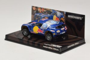 Volkswagen Race Touareg Red Bull Presentation Essen Motor Show 2004 Minichamps 1:43 436045300 Fém – 3. kép a 5-ből