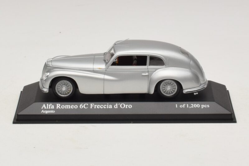 Alfa Romeo 6C 2500 Freccia d'Oro Ezüst Minichamps 1:43 400120480 Fém