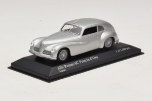 Alfa Romeo 6C 2500 Freccia d'Oro Ezüst Minichamps 1:43 400120480 Fém – 2. kép a 5-ből