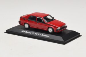 Alfa Romeo 75 V6 3.0 America Piros Maxichamps 1:43 940120461 Fém – 3. kép a 5-ből