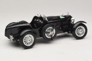 Alfa Romeo 8C Monza Fekete Bburago 1:18 3014-P1 Fém – 2. kép a 6-ből
