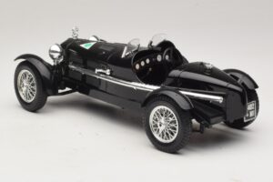 Alfa Romeo 8C Monza Fekete Bburago 1:18 3014-P1 Fém – 5. kép a 6-ből