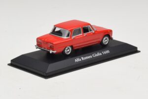 Alfa Romeo Giulia 1600 Piros Maxichamps 1:43 940120901 Fém – 2. kép a 5-ből