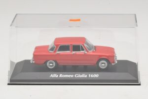 Alfa Romeo Giulia 1600 Piros Maxichamps 1:43 940120901 Fém – 4. kép a 5-ből