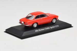 Alfa Romeo Giulia Sprint GTA Piros Maxichamps 1:43 940120440 Fém – 2. kép a 5-ből