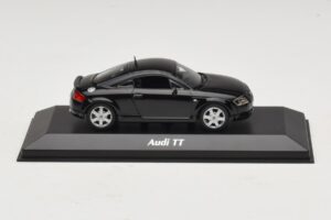 Audi TT 8N Fekete Maxichamps 1:43 940017221 Diecast