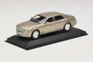Bentley Mulsanne Arany Metál Minichamps 1:43 40433 Fém – 2. kép a 5-ből