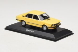 BMW 520 E12 Sárga Maxichamps 1:43 940023001 Fém – 3. kép a 5-ből