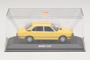 BMW 520 E12 Sárga Maxichamps 1:43 940023001 Fém – 4. kép a 5-ből