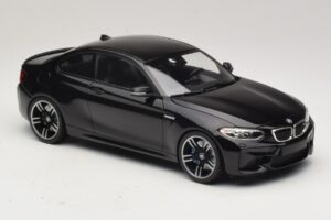 BMW M2 F87 Fekete Metál Minichamps 1:18 155026100 Fém – 4. kép a 6-ből