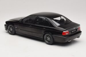 BMW M5 E39 Fekete KK-Scale 1:18 KKDC181623 Fém – 5. kép a 6-ből