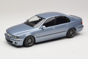 BMW M5 E39 Silverstone Blue Metallic KK-Scale 1:18 KKDC181622 Fém