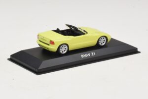 BMW Z1 E30 Sárga Maxichamps 1:43 940020100 Fém – 2. kép a 5-ből