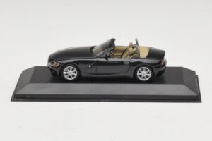 BMW Z4 E85 Fekete Metál Csere Doboz Minichamps 1:43 80420144055-R1 Diecast