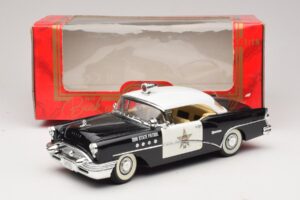 Buick Century Sun State Patrol Mira 1:18 6118 Fém – 8. kép a 8-ből