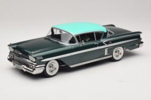 Chevrolet Bel Air Impala Coupe Sötétzöld Metál & Zöld KK-Scale 1:18 KKDC181594 Fém