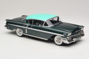 Chevrolet Bel Air Impala Coupe Sötétzöld Metál & Zöld KK-Scale 1:18 KKDC181594 Fém – 4. kép a 6-ből