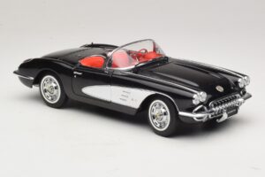 Chevrolet Corvette C1 Tuxedo Black AUTOart 1:18 71142 Diecast – 6. kép a 8-ből