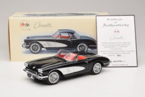 Chevrolet Corvette C1 Tuxedo Black AUTOart 1:18 71142 Diecast – 8. kép a 8-ből