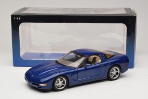 Chevrolet Corvette C5 Commemorative Edition Kék AUTOart 1:18 71157 Fém – 9. kép a 9-ből