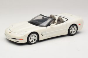Chevrolet Corvette C5 Kabrió Fehér Bburago 1:18 3076-P1 Fém