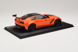Chevrolet Corvette C7 ZR-1 High Voltage Tint TopSpeed 1:18 TS0147 Gyanta – 2. kép a 6-ből